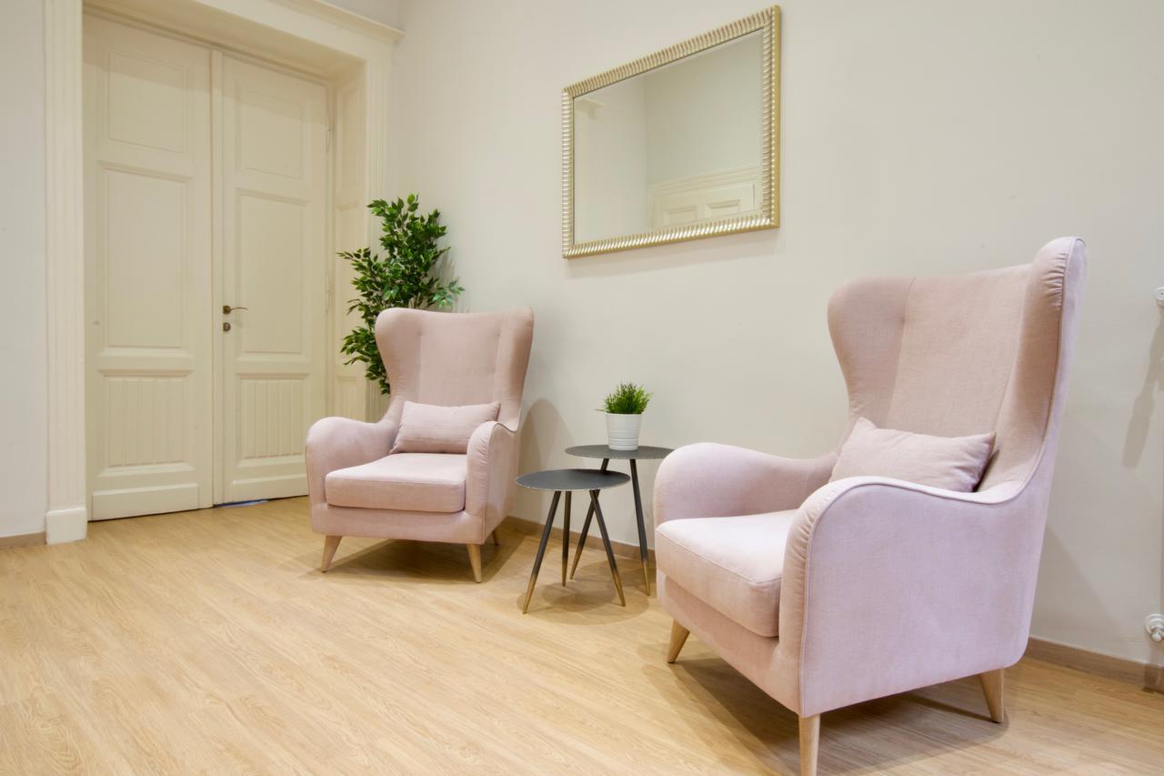 Europest Luxury Suites Budapest Bagian luar foto